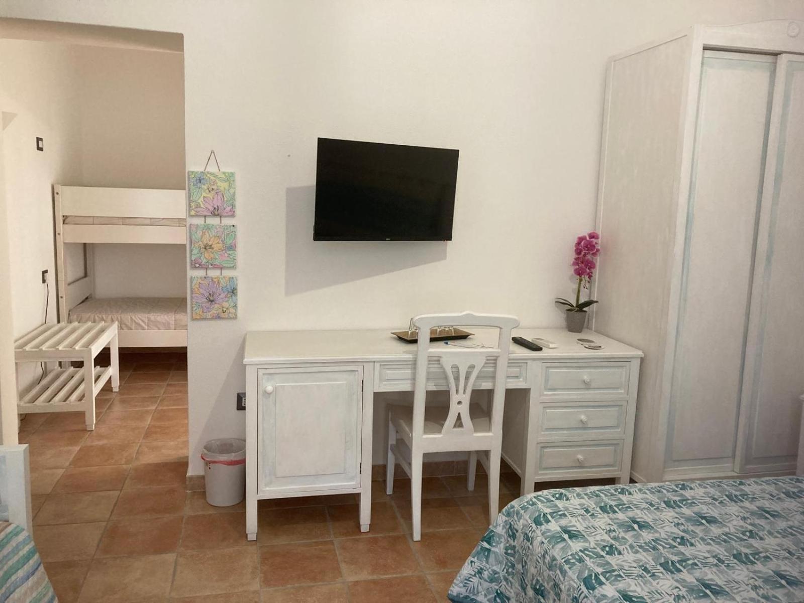 Antiche Terre Di Gallura Monti Екстериор снимка